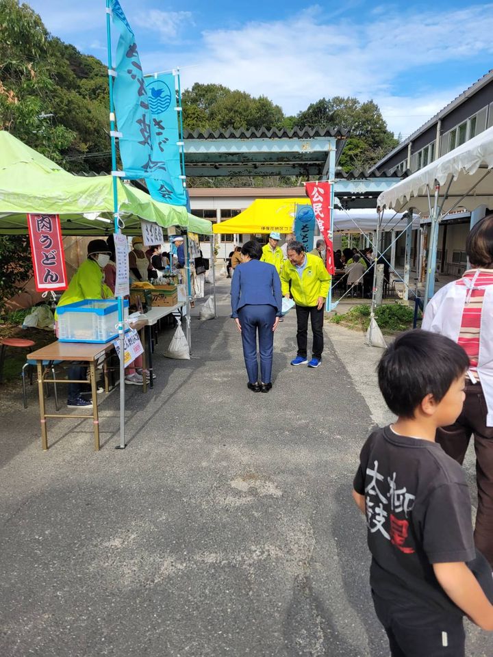 各地で秋のイベント満載❣️

学生さんや子ども達が、お手伝いをさpic5