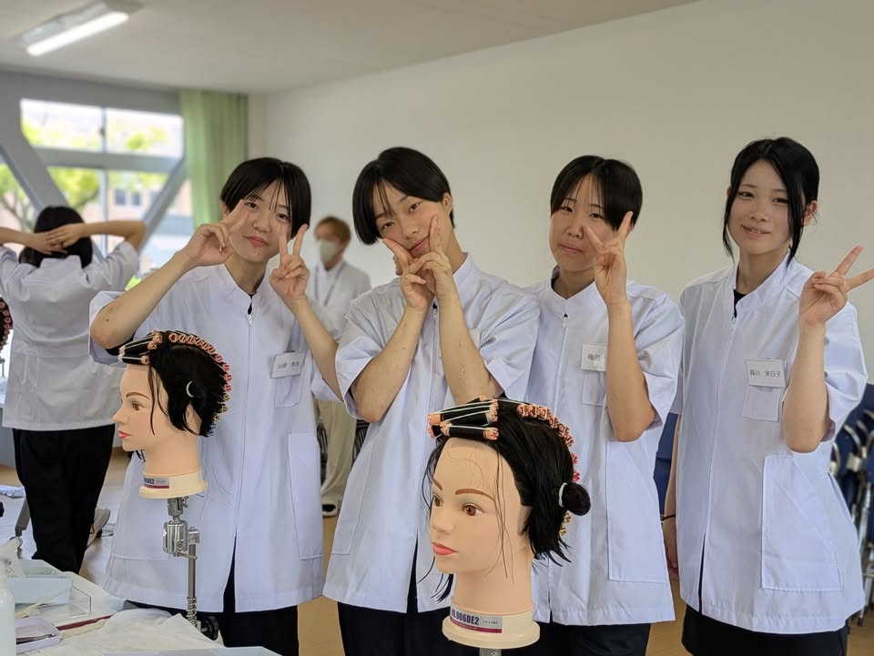 この春、新たに開設された
柳井学園高校の【普通科　ビューティコーpic3