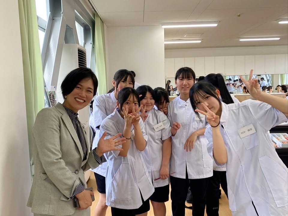 この春、新たに開設された
柳井学園高校の【普通科　ビューティコーpic4