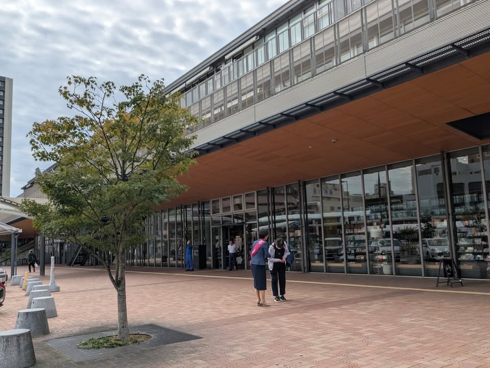 昨日は周南市や防府市へ。

周南公立大学は、 地域貢献度調査で、pic4