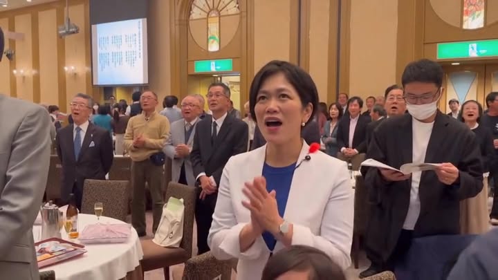 防府高校同窓会「九華会」。

今年の特別企画は、卒業生・春風亭正pic2