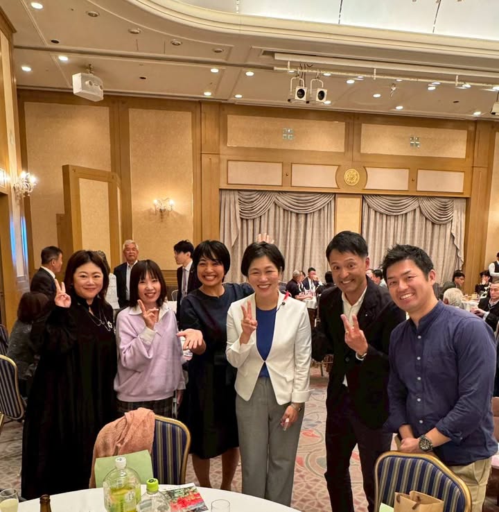 防府高校同窓会「九華会」。

今年の特別企画は、卒業生・春風亭正pic3