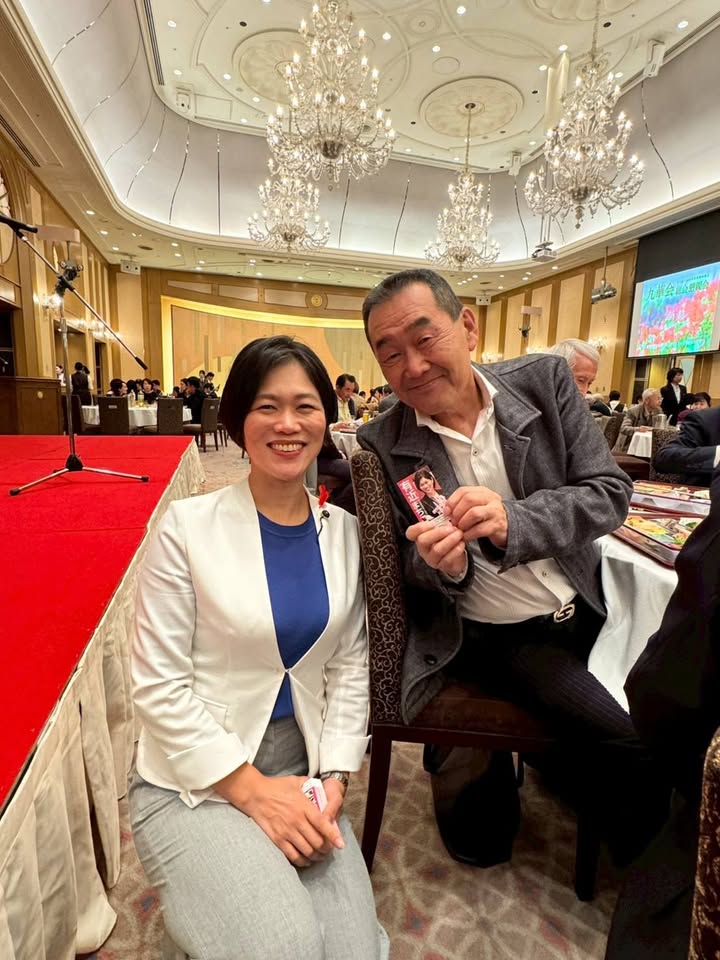 防府高校同窓会「九華会」。

今年の特別企画は、卒業生・春風亭正pic4