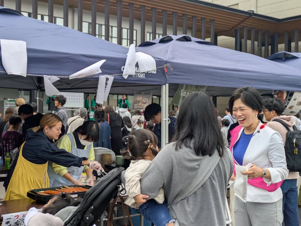 徳地フェスティバルへ。

保育園からの同級生や同世代の方々が、
pic3