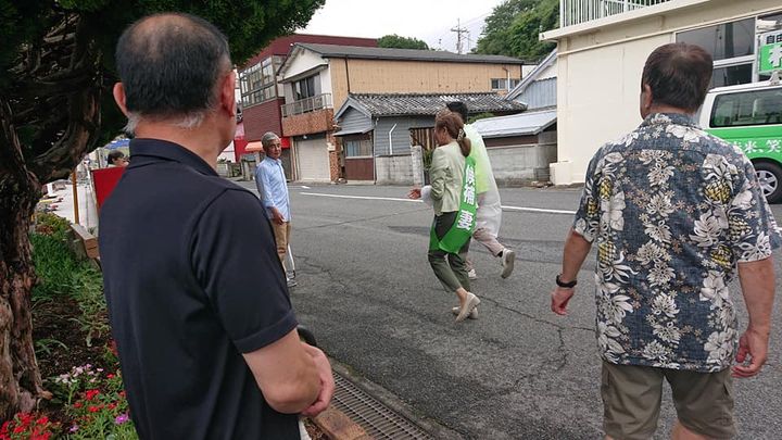 有近まちこです。

今日は、林よしまさ候補は県外応援に行かれてい