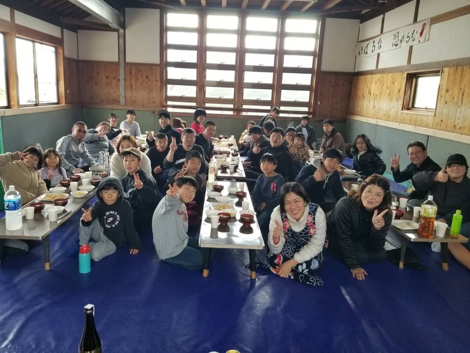 お正月のお餅つき

6月に植え、9月に収穫したお米でのお餅つきにpic1