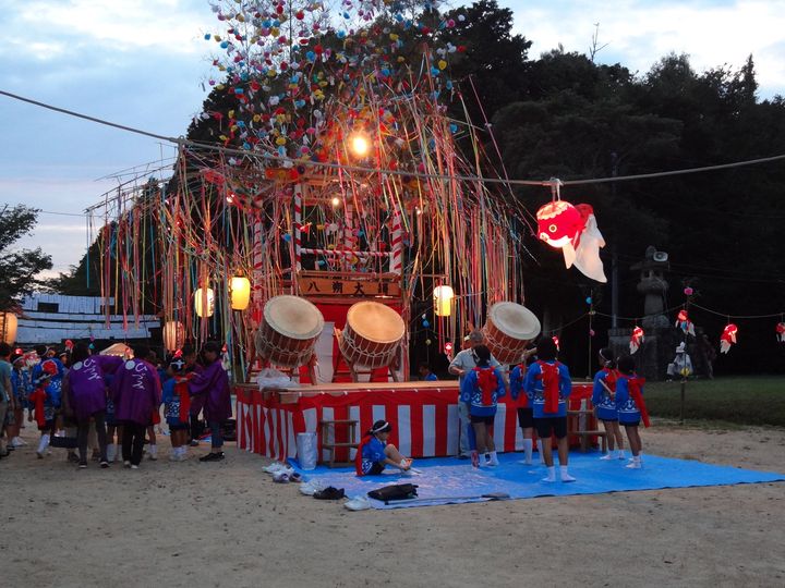 昨夜も、夏祭りや盆踊りに参加させて頂きました。
古くからある行事pic3