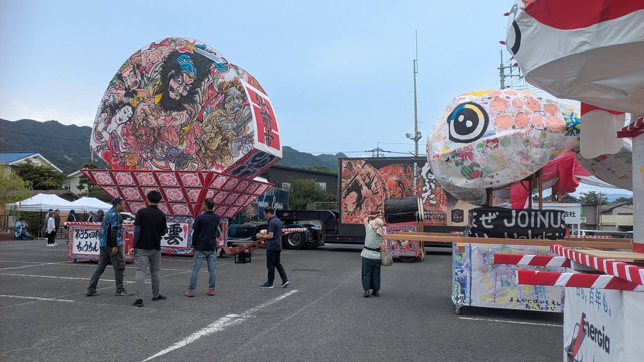 柳井金魚ちょうちん祭り

今年は、青森から弘前ねぷたがやってきまpic6