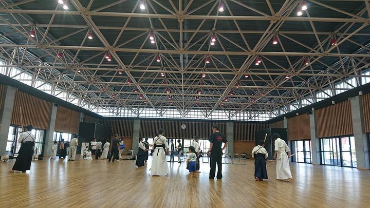 10/13～14

「武道と国際交流の祭典」@柳井市武道館

 pic5