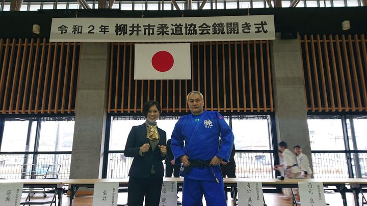 柳井柔道協会鏡開き式

寒い中、子供たちは稽古をがんばっていましpic3