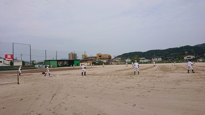 柳井市では、今日からようやく小中高の学校が再開。

コロナの感染