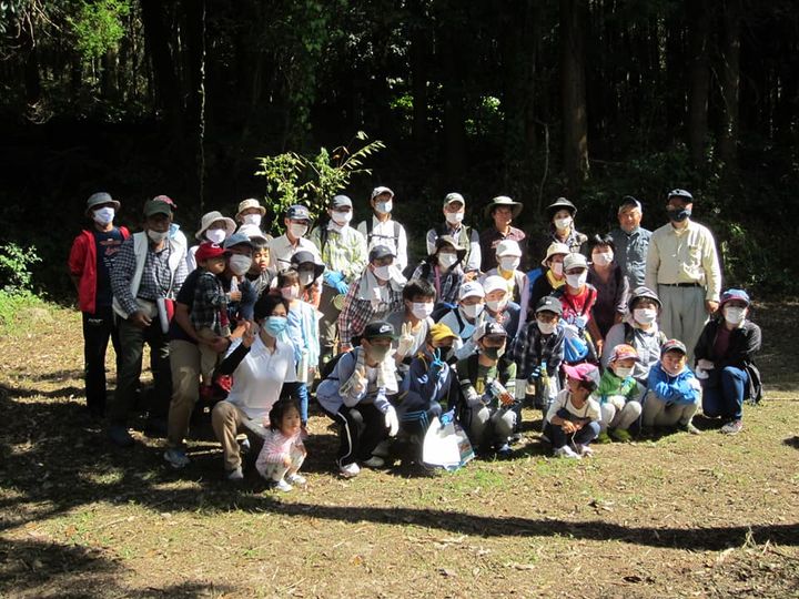 〈琴石山を未来に！〉

柳井市民を見守る琴石山。

頂上から眼下