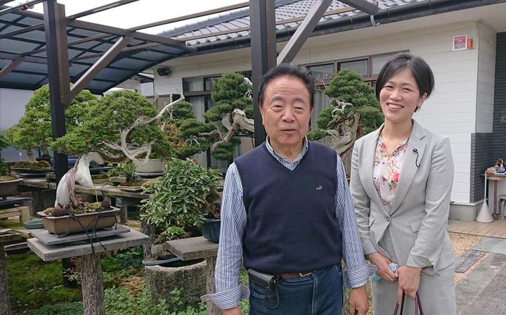 日本盆栽協会山口県支部連合会長永田公一さんの盆栽を拝見。

永いpic5