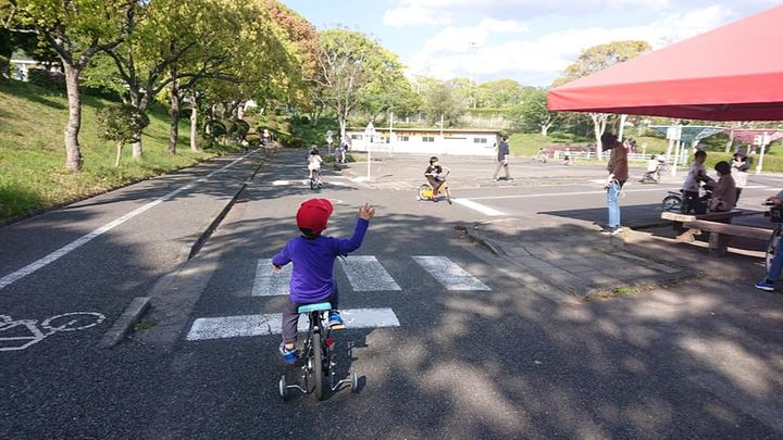 〈親子で学ぶ交通ルール〉

周南市交通教育センター(自転車公園)