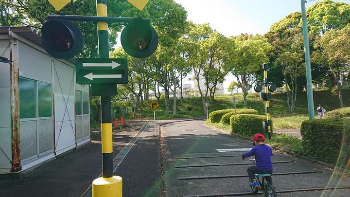 〈親子で学ぶ交通ルール〉

周南市交通教育センター(自転車公園)pic4