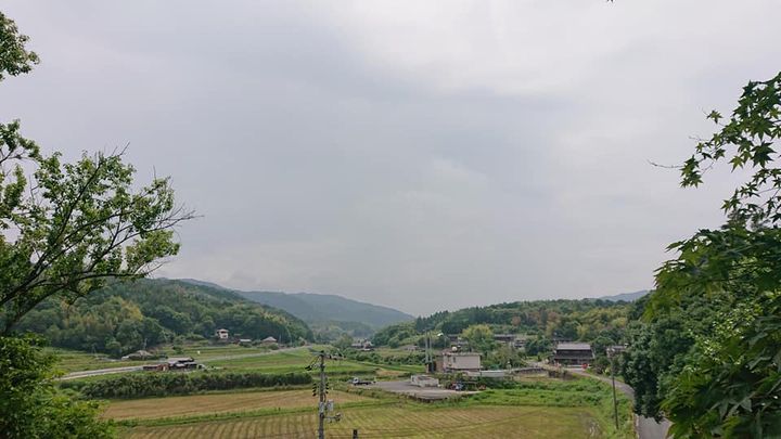 〈静かで優しい空間〉

柳井市日積にある陶芸工房「ヒヅミ峠舎」さpic2