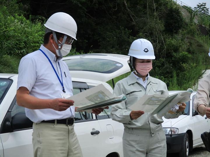 柳井土木の県事業を視察してきました。

・柳井港港湾整備
浮桟橋