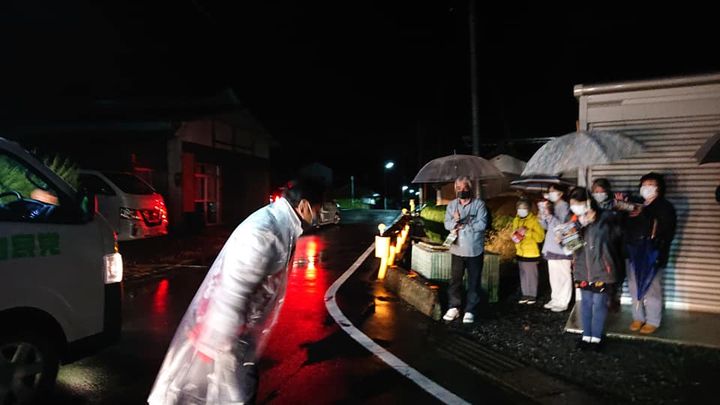 〈ふるさとを愛し、ふるさとに愛される〉

今日は雨で寒い中、

pic4