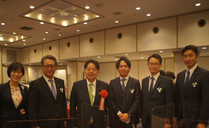 林芳正外務大臣就任祝賀会

大臣就任後、初めて帰山されました。
