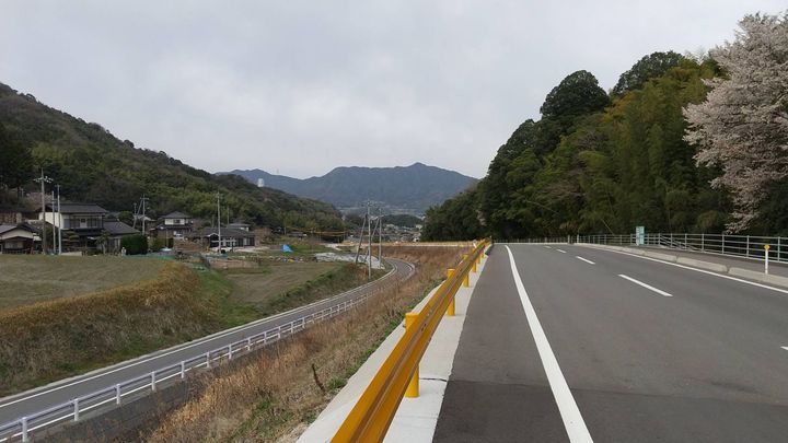 〈いよいよ，部分共用開始に〉

県道柳井上関線伊保庄バイパスが
