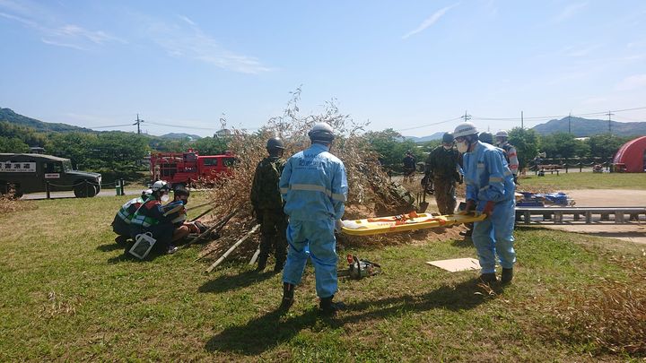 山口県総合防災訓練を視察しました。

大雨や地震の複合災害を想定