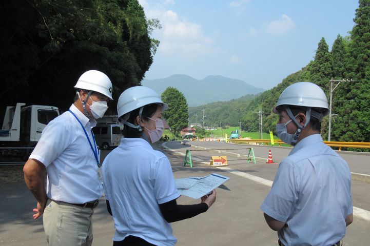 柳井土木管轄の県事業を視察してきました。

・柳井上関線伊保庄バpic4